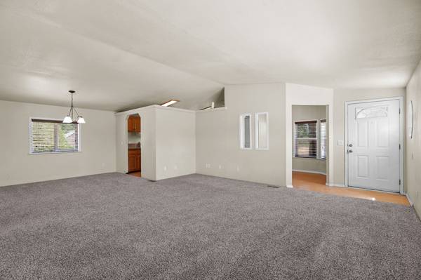 $279,500 / 3br - 1568ft2 - Veterans Zero Down payment!!  2 Family set up potential too (Anderson)63972530685698122