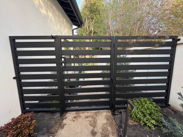 💎WELDING IRON WORK⚒(re.pairs),GATES,FENCES,(O.C)  handy man work[call 1