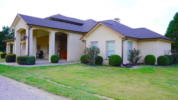 $676,000 / 5br - 3668ft2 - EN VENTA: ¡¡421 Weakes St!! (Eustace)64305502903681124