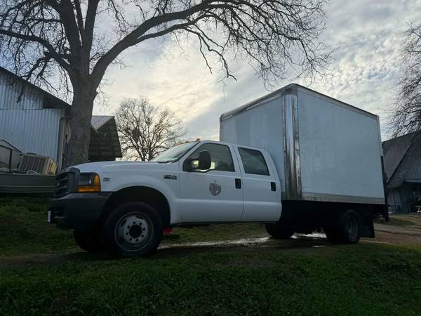 2001 Ford F450 box truck 1