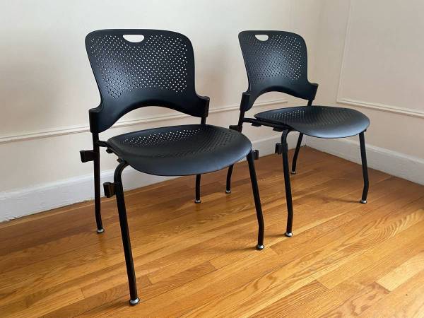 Herman Miller Caper Stacking Chairs — Set of 2 1