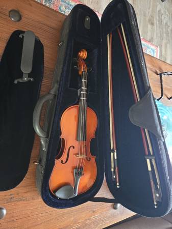 1/2 Size Violin 1