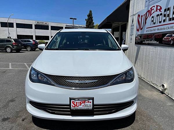 *$1995 Down *$359 Per Month on this Family Hauler 2018 Chrysler Pacifi - $12995.0063435382433027123