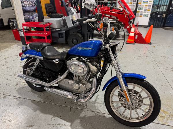 2007 Harley Davidson Sportster 883  -  XL883- Fuel injected 1