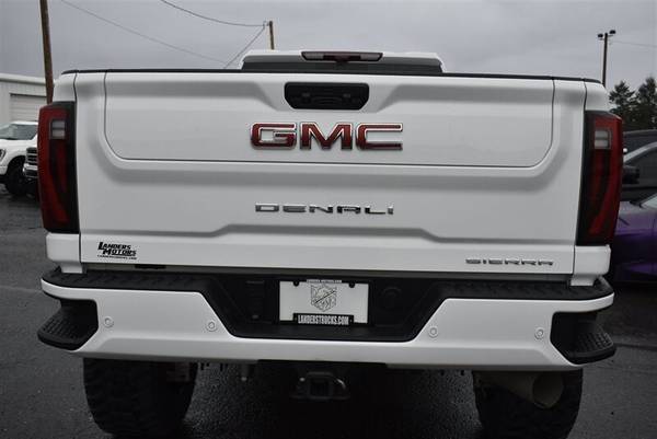 2024 GMC Sierra 3500 Denali ELEVADO CAMIONA LARGA DIESEL 4X4 CARGADO - $85,900 (415 SE 223rd  Gresham, OR 97030)63622362390785123