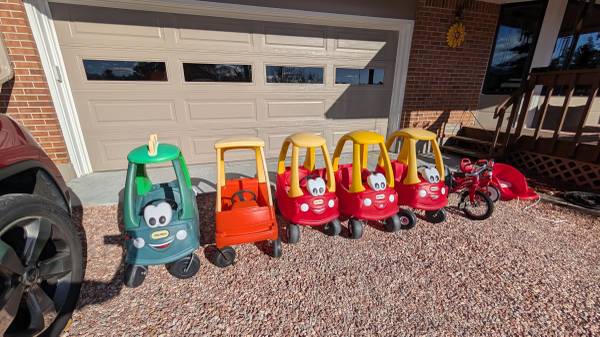 Little Tikes Cozy Coupe Cars and Trikes and Sleds 1
