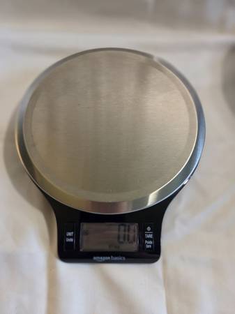 Amazon Basics Digital Kitchen Scale - Stainless Steel 1
