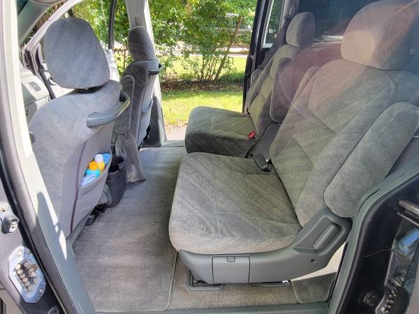2004 Honda Odyssey - Muy bueno - 257 mil millas - $3.999 (Kenosha)63470431119873123