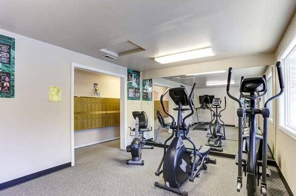 $1,269 / 1br - 665ft2 - Covered Reserved Parking, Extra Closet Space, Patio/Balcony (Vancouver, WA 98685)63831771243265122