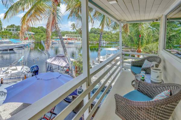 $1 / 3br - Waterfront Home 3/2.5,HotTub,2Sup,4Kayaks,Golf Car (Key Largo, FL)63923415042307123