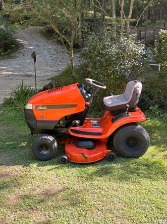 Ariens Riding Mower 1