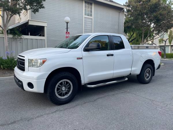 2012 Toyota Tundra 5.7 V8 4x4 - $22,700 (san jose north)63442352683139121