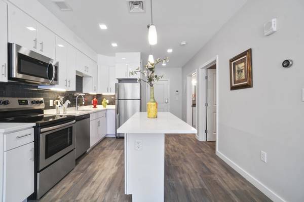 $2,400 Cambridge Studio/1 Bath Apartment | Essex St64141616930049124