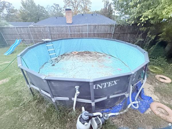 4+ foot Deep Pool 1
