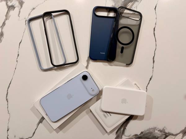iPhone Air + Accessories 1