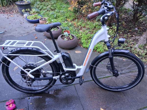 RadCity 3 E-Bike. Smooth Ride! Power when you need it! Great Shape 1