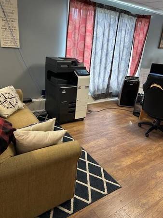 $1,200 / 700ft2 - Nice Office Space Or Retail Store Space (Alexandria Bay)63935322725122123