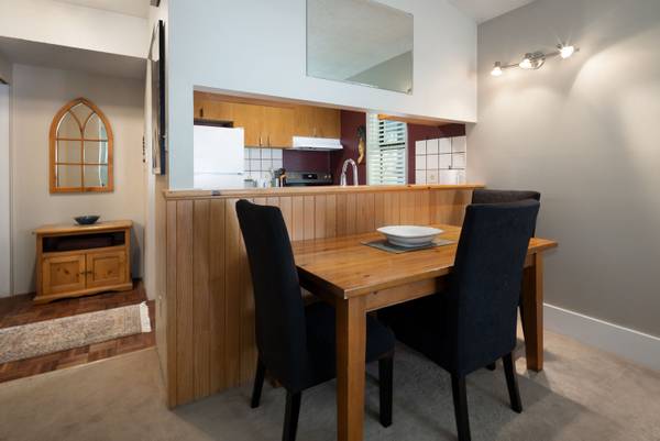 Furnished, Private 1 bed, 1bath Suite in Whistler Cay 4