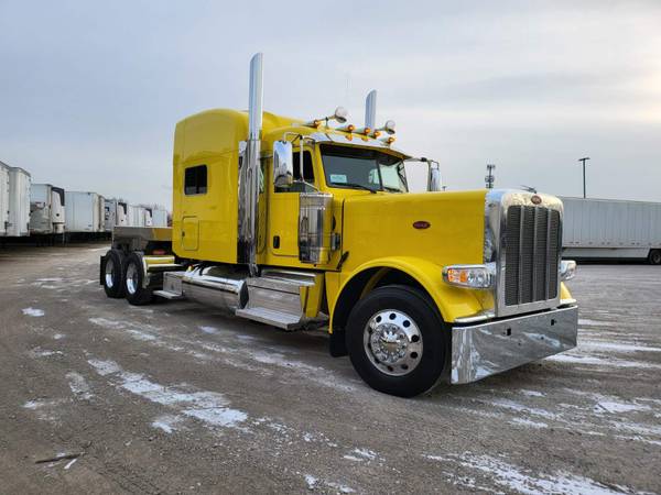 Long-haul OTR flatbed drivers needed!!! 1