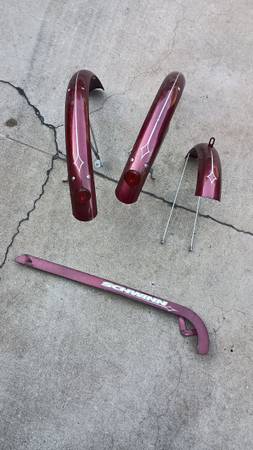 Schwinn tricycle fenders and chain guard 1