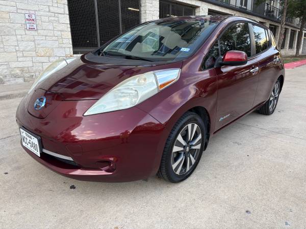 2016 Nissan Leaf SV con batería nueva de 40 kW - Autonomía de 150 millas - $8,000 (Austin)63491219137793123