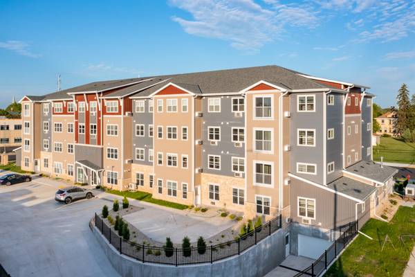 $697 / 2br - 964ft2 - 2 BD 2 BA *VETERAN PREFERENCE*63845964646531121