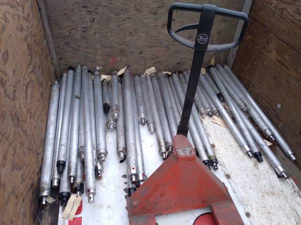 Hydraulic cylinders for car haulers 1