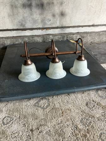 Bath Vanity Light (11-20) 1