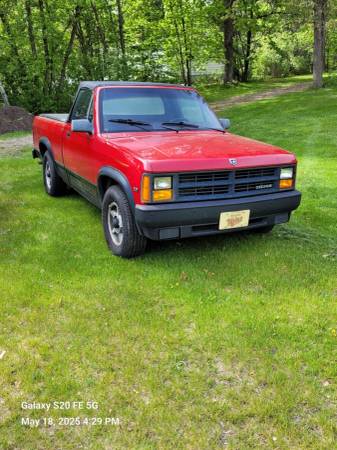 Raro convertible Dodge Dakota 1989 - 30.731 millas - $13.000 (Faribault)63480853391873124