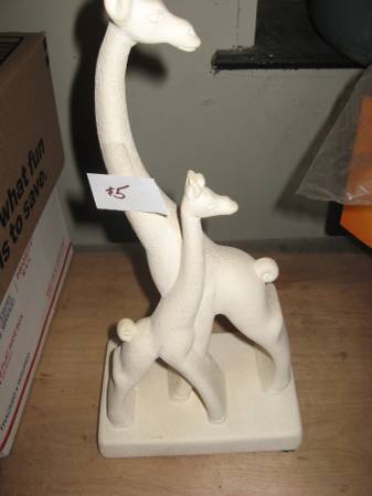Giraffe Statue 1