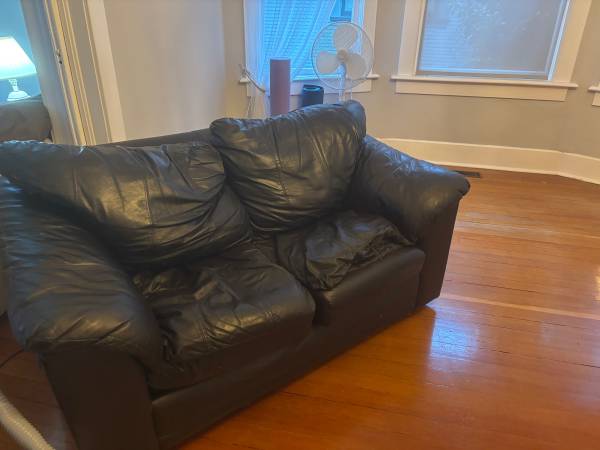 Free couch 1