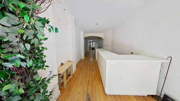 $6,000 / 600ft2 - !!!amazing location east village cafe/coffee Retail Prime !!! (East Village)63862610072707122