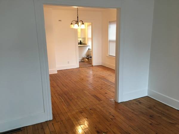$2,200 / 2br - East Rock - PETS OK !....1st floor on Mechanic St......washer/dryer (NEW HAVEN)64010165258499122