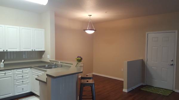 $1,899 / 2br - 1060ft2 - 🎃 Gourd-geous 2 Bed 2 Bath – ¡No te lo pierdas!63672547443457121