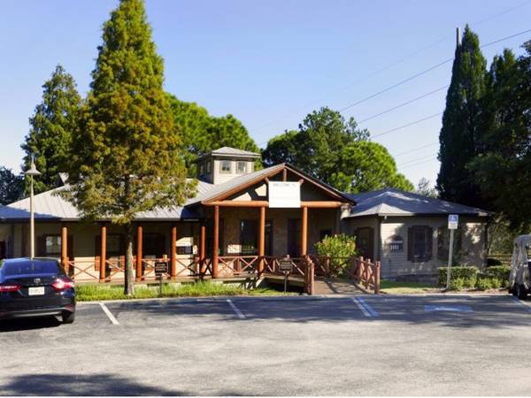 $1,335 / 2br - 1010ft2 - Community Pool, After School Care Center, Pool (1911 Brandon Crossing Cir, Brandon, FL)63991085042050123