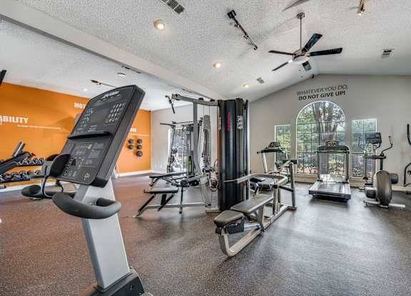 $995 / 1br - 674ft2 - 1B/1B, Dishwasher, Cable Ready (1400 Esters Rd, Irving, TX)63796350836611123