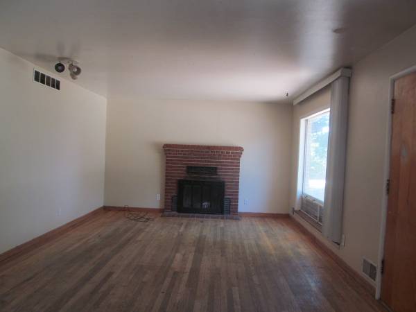 $2,700 / 4br - 1395ft2 - Close to BSU (1807 W. Potter)63794970715905121