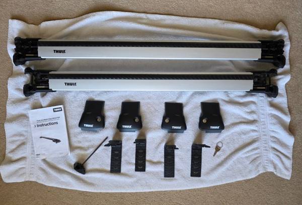 Thule AeroBlade Edge Roof Rack Crossbars (w/Locks) 1