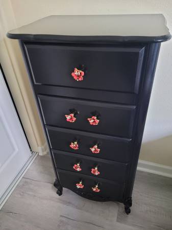 5 drawer lingeire chest 1