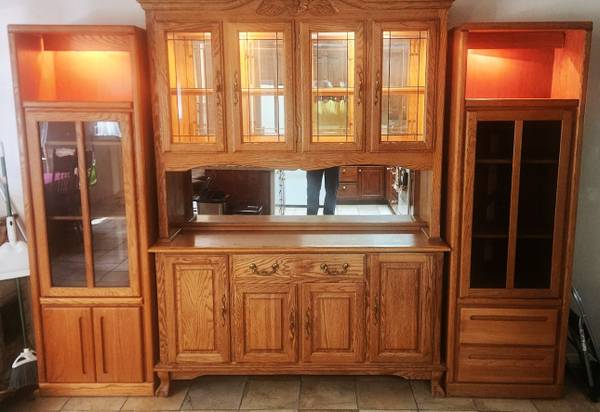 CHINA HUTCH +2 SIDE CABINETS 1