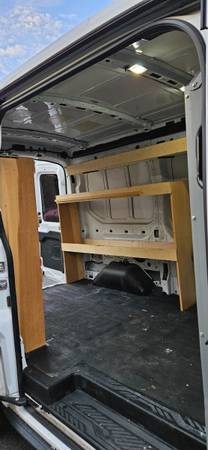 2020 Ford transit 150 - Photo 9