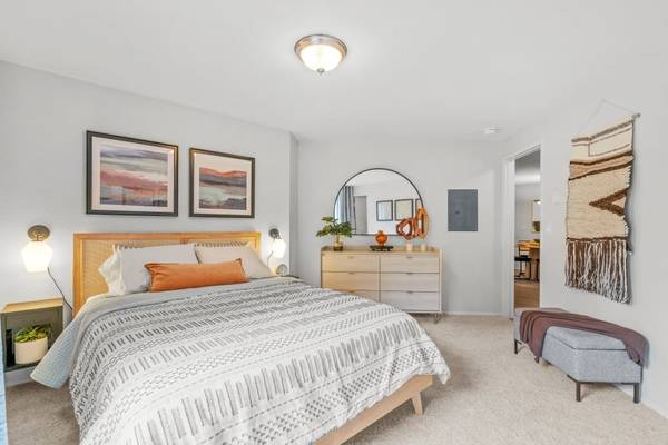 $1,472 / 1br - 755ft2 - Undermount Sinks, Upgraded Cabinets, Private Patio (2600 NE Minnehaha St, Vancouver, WA)63831772195331121