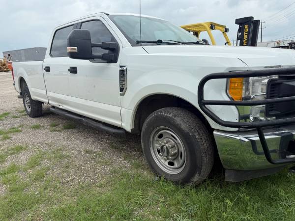 2017 Ford F-250 Crew Cab - Photo 5