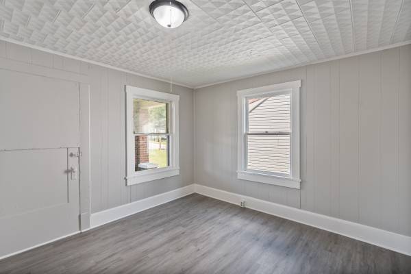 $139,900 / 3br - 120 E. Oak Street (Scottsville)63612022587139122