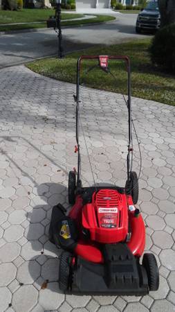 Troy-Built TB230 Lawnmower self propelled 1