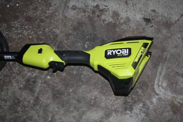 40V Ryobi String Trimmer 1
