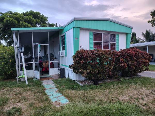 2bed2bath trailer 1
