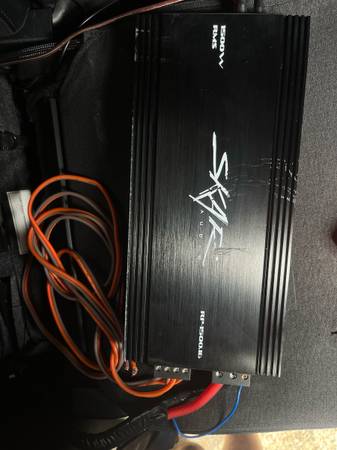 Conjunto de subwoofer SKAR Audio - $400 (Dothan)63440435662595123