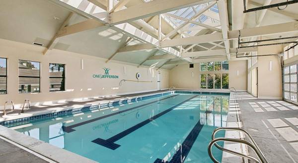 $2,562 / 2br - 1095ft2 - Carpet, Wood Inspired Flooring, Garage Parking, Spa (Mountain Park)63831466045825124