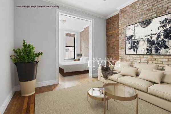 $6450.00 / 2br - Designer 4RM/1BA w/ Garden, Fireplace & Modern Kitchen ? SoHo (SoHo)63862609802625122